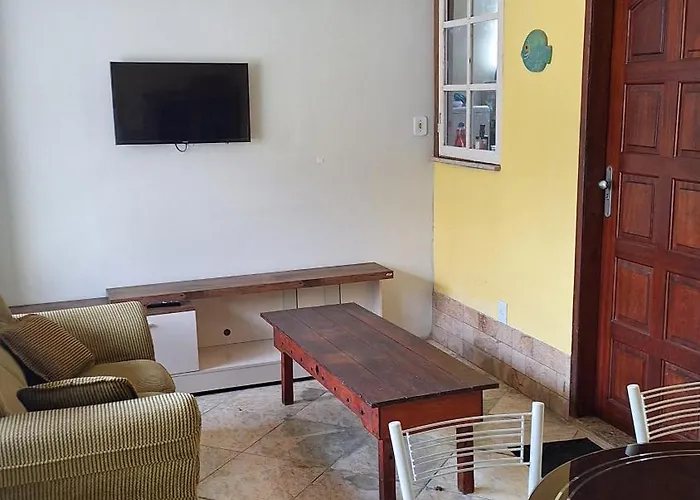 Casa Com Jardim