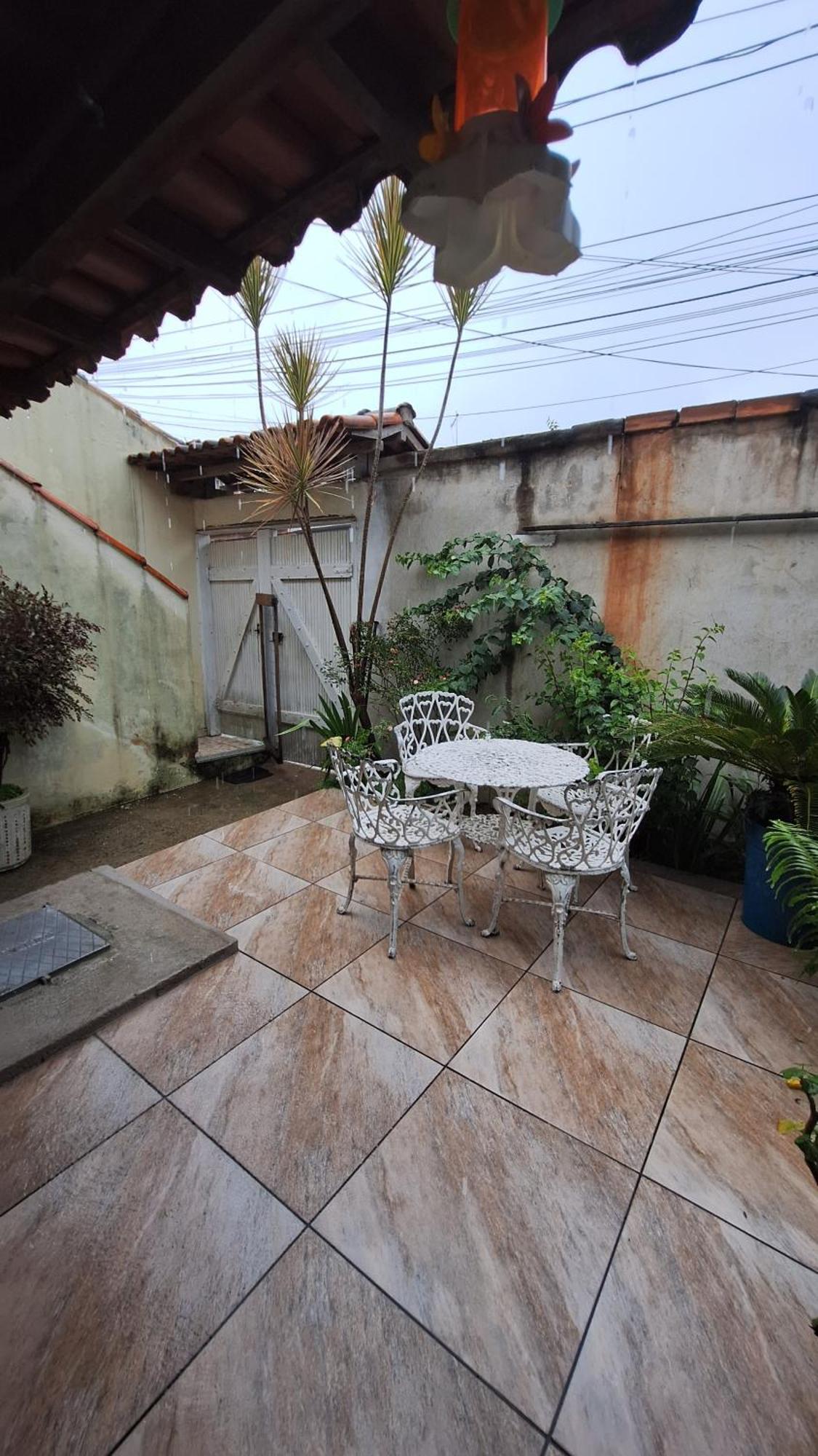Casa Com Jardim * Cabo Frío